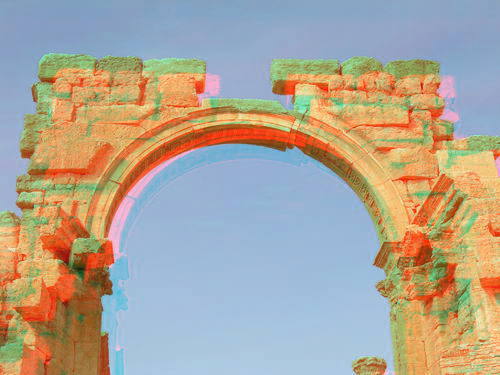A blue and green 3D scan image of a decorative stone arch.